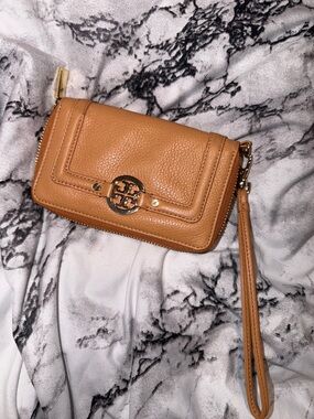 Tory Burch Tan Leather Wristlet Wallet